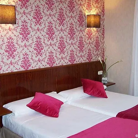 ホテル Silken Sirimiri ビルバオ