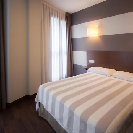 Silken Sirimiri ホテル