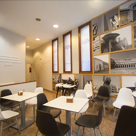 ホテル Silken Sirimiri 3*