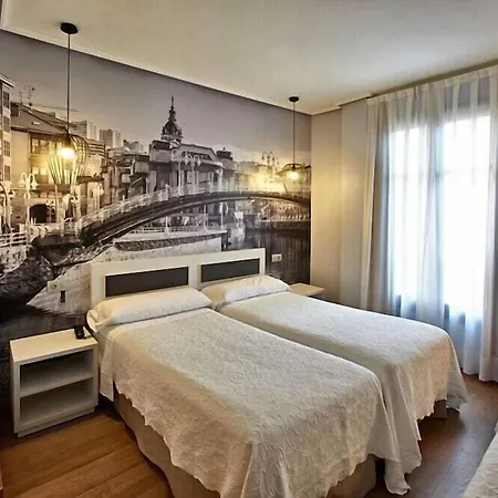 ホテル Silken Sirimiri 3*