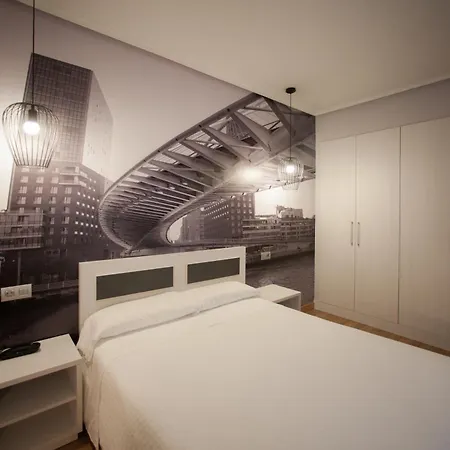 Silken Sirimiri 酒店