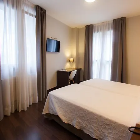 Hotell Sirimiri 3*