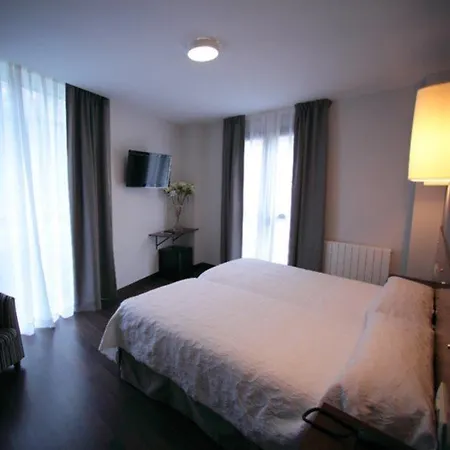 Silken Sirimiri 酒店